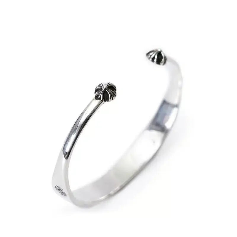 PLUS LOGO FLAT CUFF 9