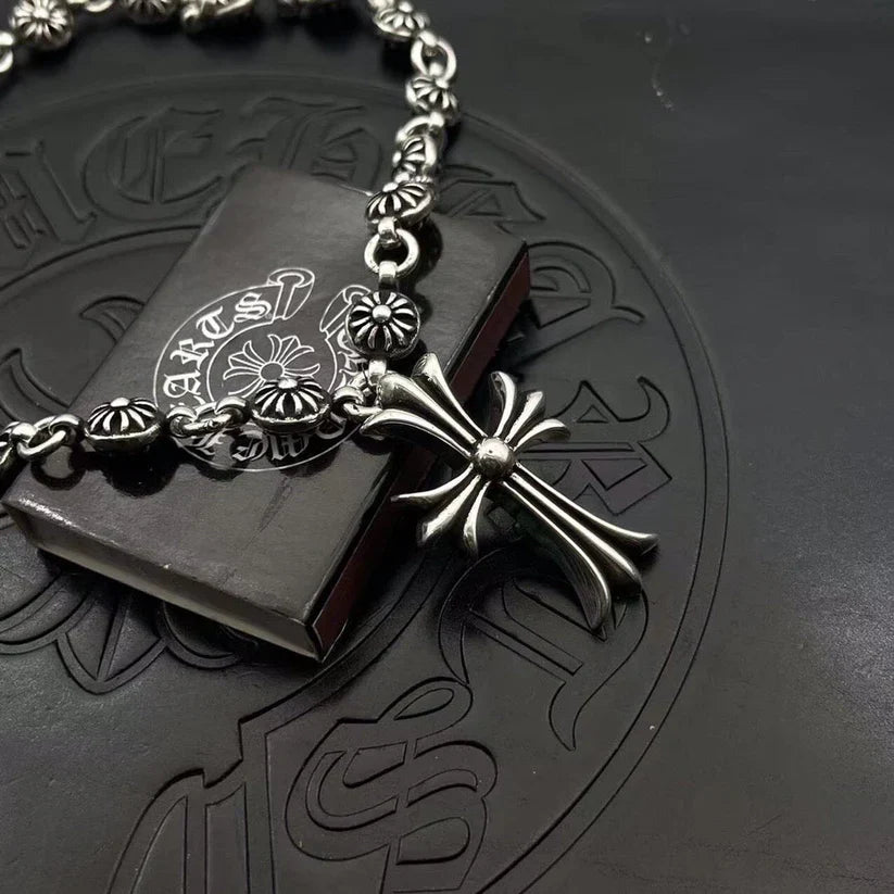 LOGO NECKLACE 9