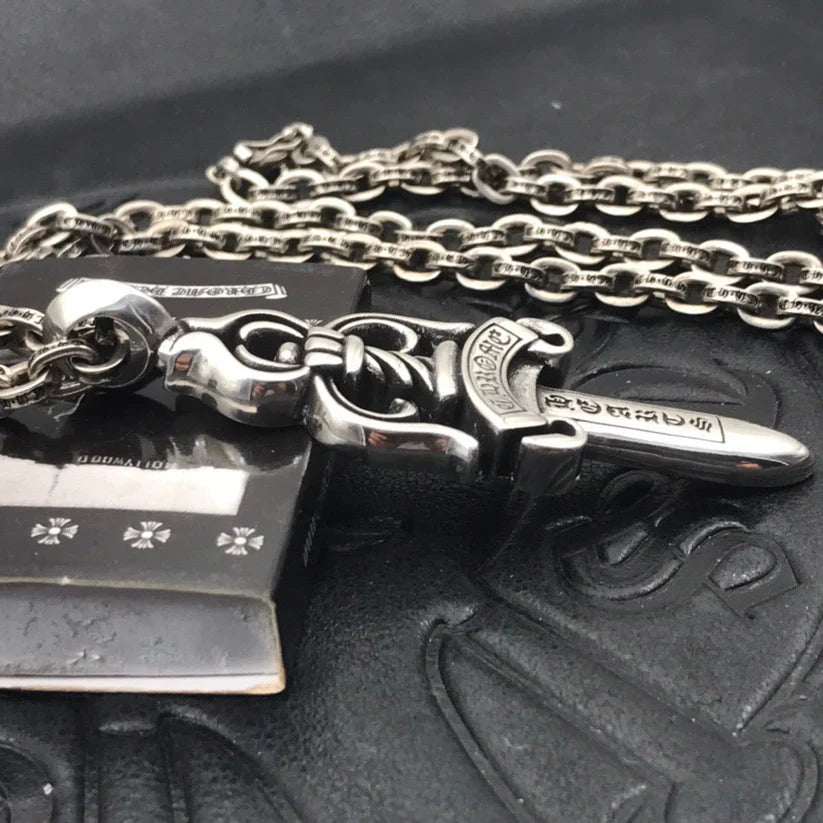 LOGO NECKLACE 6