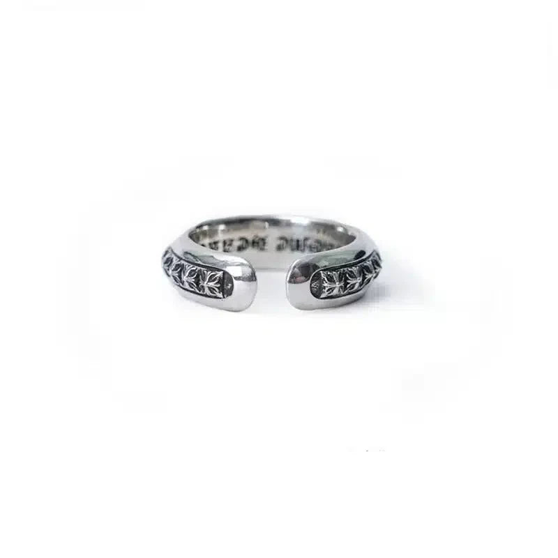 PLUS PYRAMID OPEN BAND RING 4