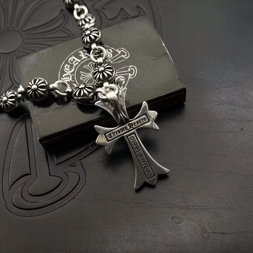 LOGO NECKLACE 9