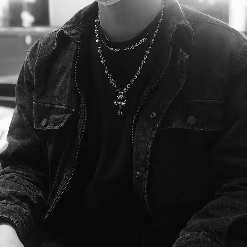 LOGO NECKLACE 9