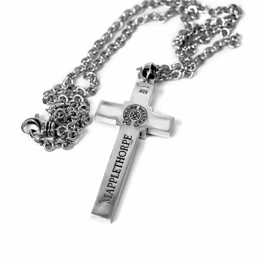 MAPPLETHORPE PENDANT
