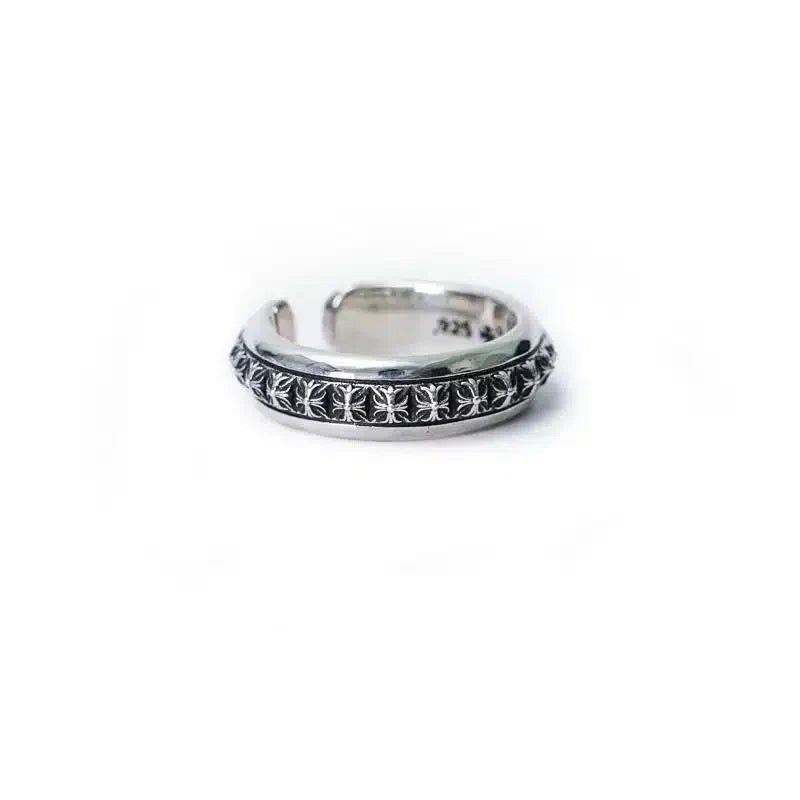 PLUS PYRAMID OPEN BAND RING 4